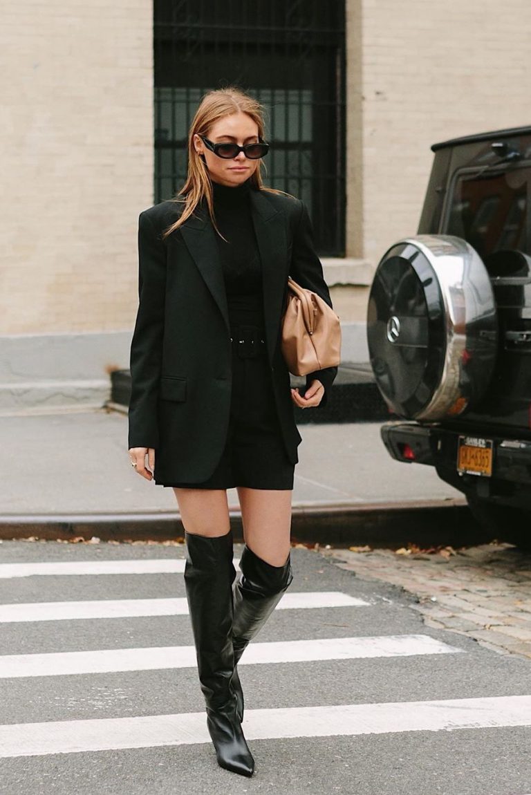 20 Ways To Wear an Oversized Blazer If You Love Short Skirts and