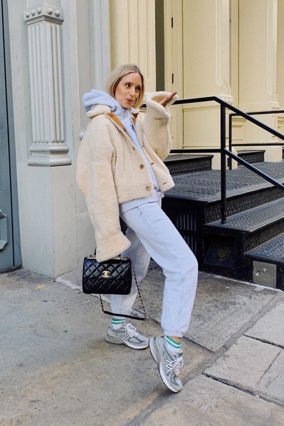 15+ Chic Ways to Wear the Athleisure Trend - Outfitting Ideas