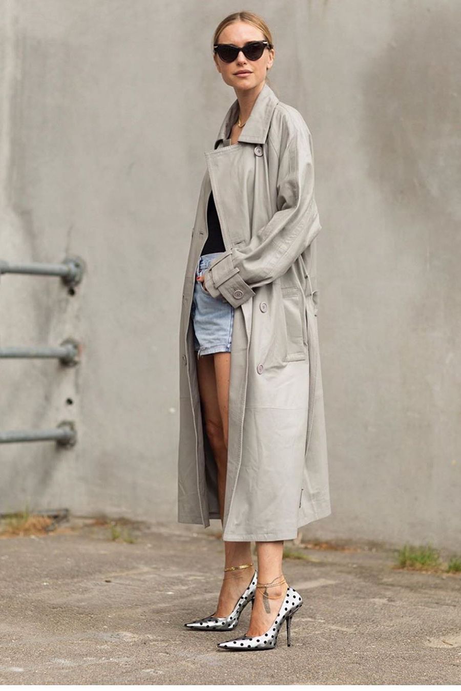 trench coat with denim shorts