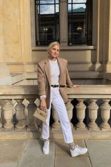 What To Wear With White Jeans - Outfitting Ideas