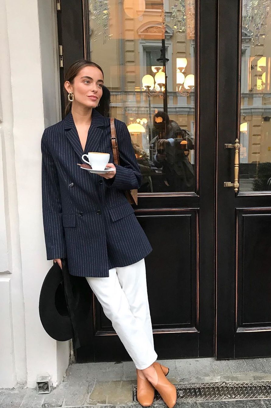 white jeans with navy blazer outfit