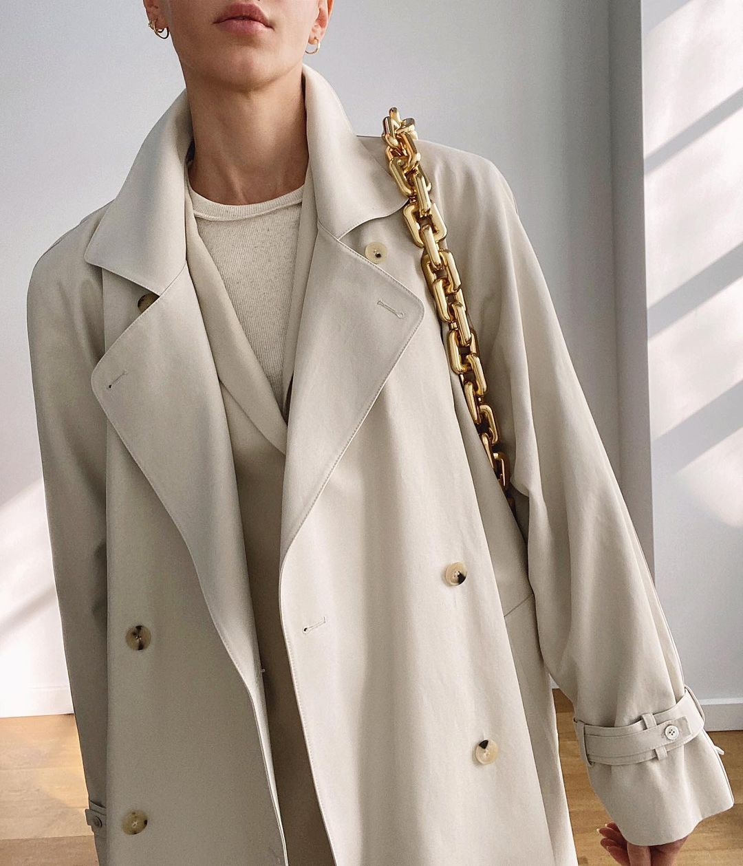 new-ways-how-to-wear-trench-coat-fall-fashion-coat-trend