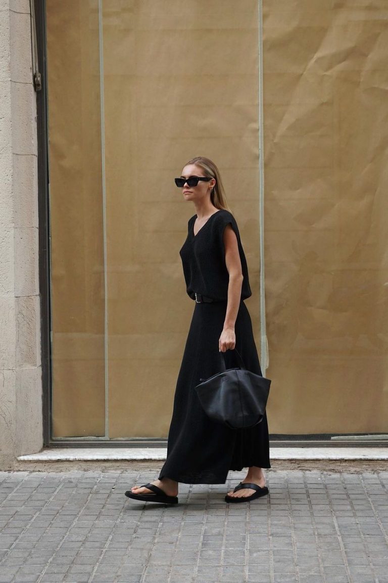 how-to-wear-all-black-in-summer-outfitting-ideas